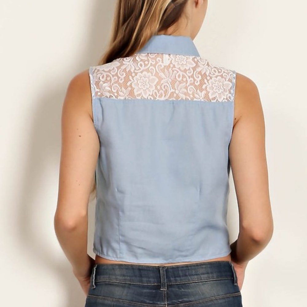 Floral Lace Yoke Chambray Crop Top - Picture 3 of 4